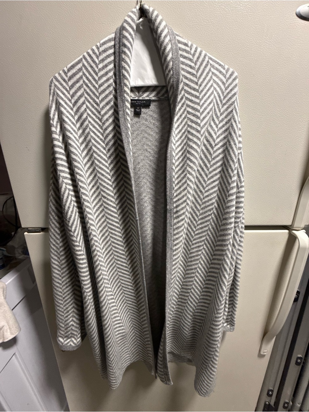 Anne Taylor long Gray Chevron Shawl Collar women's Sweater Cardigan med/petite